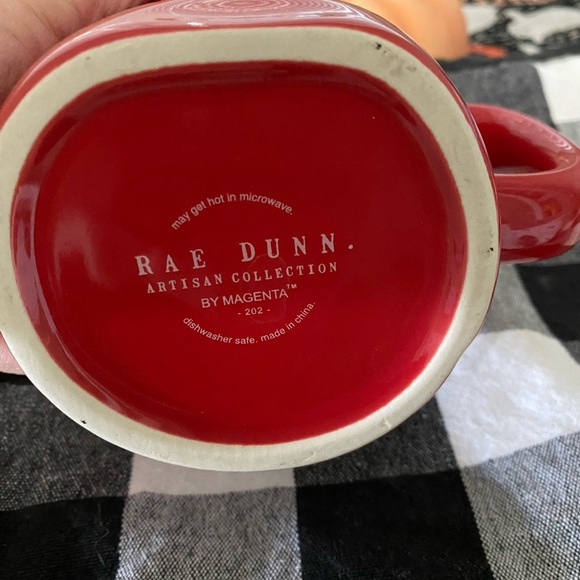 Red Santa Rae Dunn mug 🎅🏻 - Picture 3 of 3